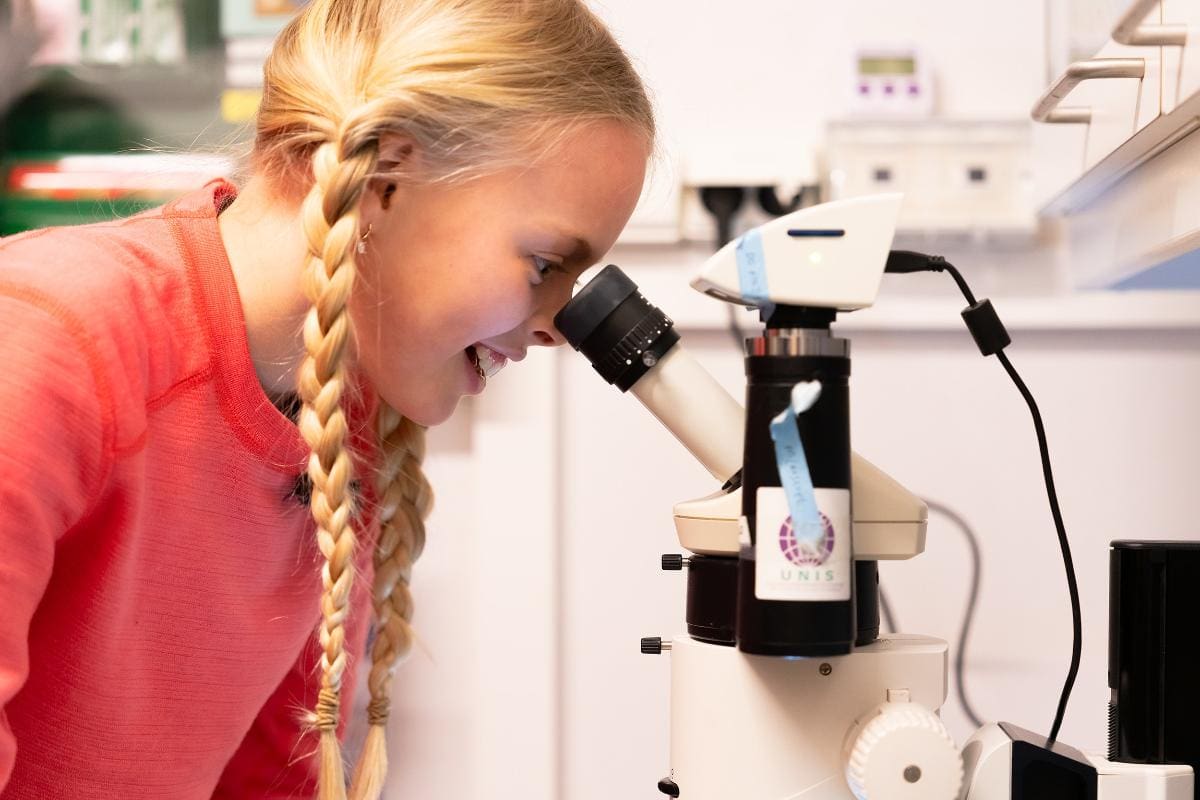 Mina skal krysse Svalbard og lære om forsking underveis